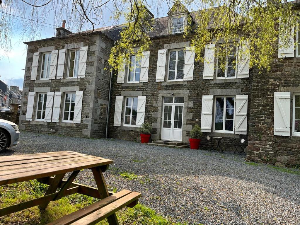 La Maison Des Amis En Normandie Pontfarcy Exteriör bild